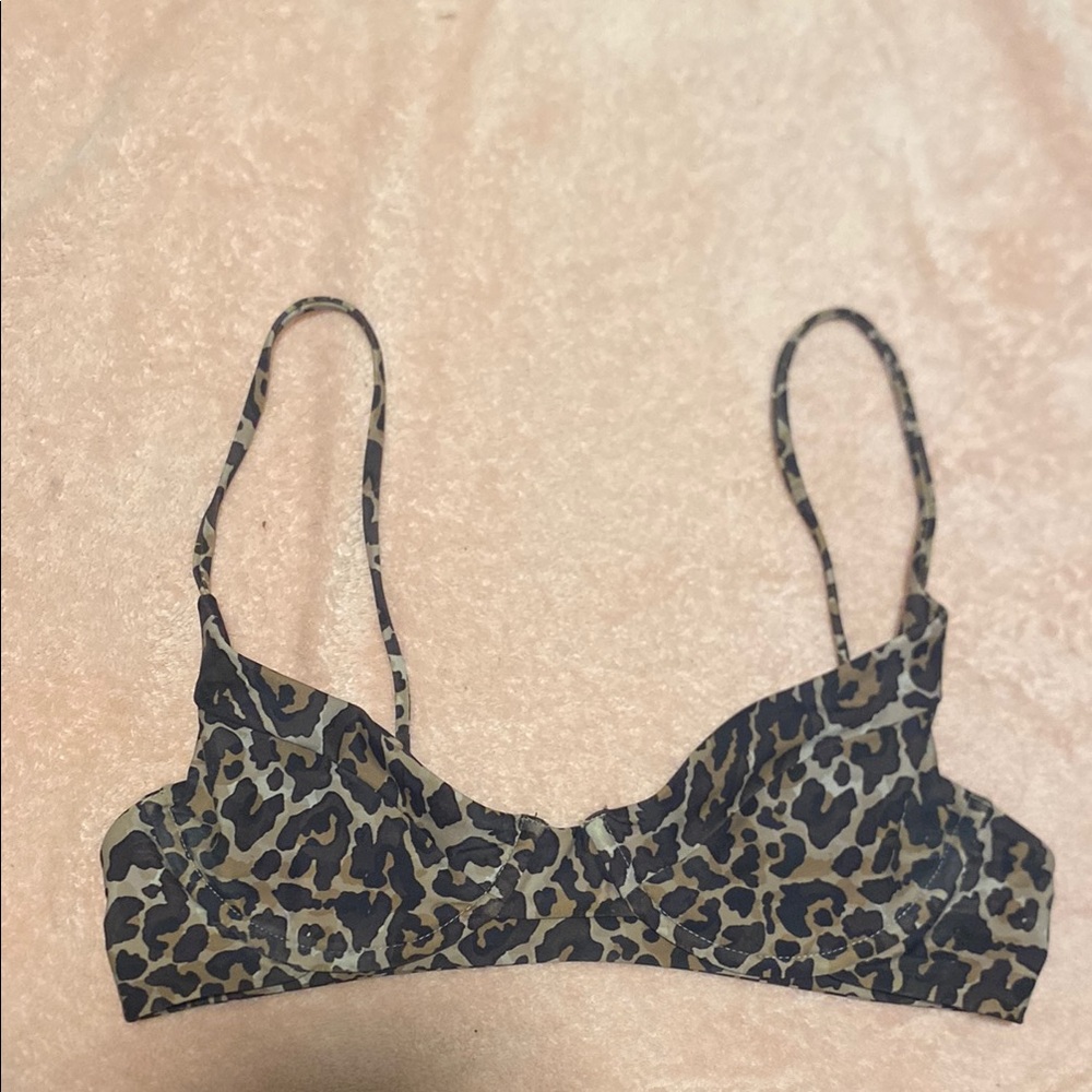 Benoa feline shea bikini top size L
